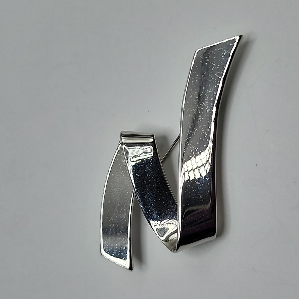 Vintage Monet Modernist Ribbon Oversized Shiny Silver Tone Vintage Brooch Pin